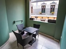 El Puente Holiday Home -Airport