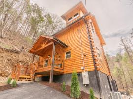 Hawks Nest Mountain Cabin, hotell i Sevierville