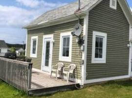 Experience Tranquility: Cricket Field Offers Charming Retreat in Twillingatate, Cottage in Twillingate