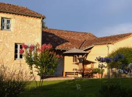 La Chambre des Marronniers, hotell i La Romieu