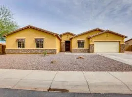 Furnished Patio! Retreat 12 Mi to Dtwn Phoenix