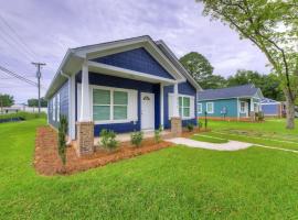 Cayce Sister Houses-Sleeps 14, hotel in Cayce