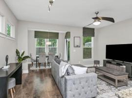 Fresh New Townhome - Sleeps 6, villa in Columbia