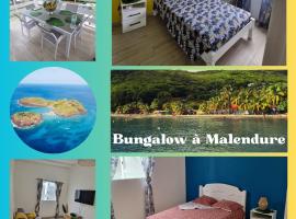 Bungalow calme et confortable à Malendure, hotel em Bouillante