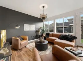 Coopers North in Old Town - Hot Tub & Pool Table!