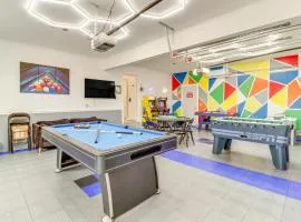 Hot Tub! Family Tobyhanna Getaway 12 Mi to Slopes