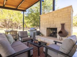 New Casita in Deer Creek Area, hotell i Dripping Springs