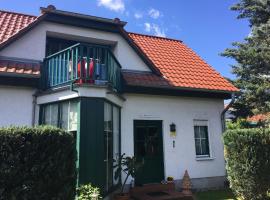 Ferienhaus in Kappe mit Garten, Terrasse und Grill, casa a Zehdenick