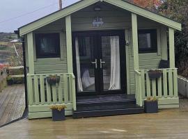 Sea Breeze cabin, hotel em Donegal