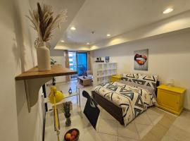Local Super Host Experience , Stylish Private Rooms in a Shared apartment, feriebolig i Dubai