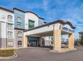 Comfort Inn & Suites, hotel con parking en Madison