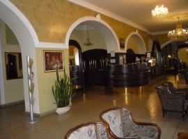 Fiume Hotel, hotel i Békéscsaba