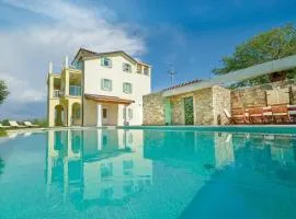Villa Demetra mit zauberhafter Aussicht, 8 Personen, Infinity Pool, Billiard, Tischtennis