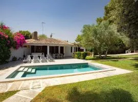 Klimatisiertes Ferienhaus Julieta mit Pool