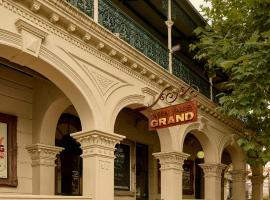 Yarra Valley Grand, hotel en Yarra Glen