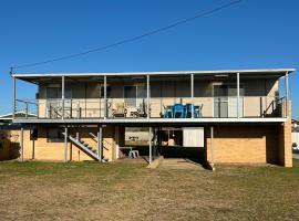 The Osprey, Villa in Cervantes