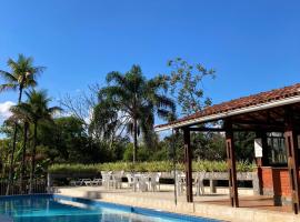 Pousada Vale das Flores, hotel di Penedo