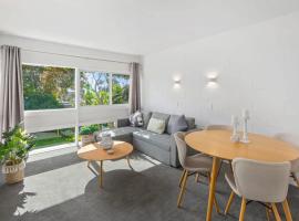 Stay Coastal - Apartments, inn in Auckland
