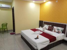 Hotel Sashi Puri Near Sea Beach & Temple - Best Choice of Travellers، فندق في بوري