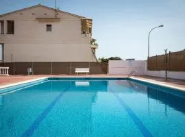 AT081 Piscina, airco, 12 min a pie de la playa