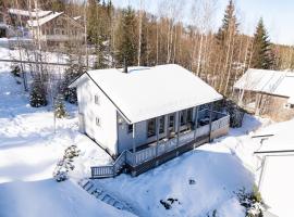 Himos Jimi 8hlö mökki porealtaalla, Ei lisäkuluja!, ξενοδοχείο σε Jämsä