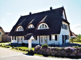 Cozy Holiday Home in Rerik with Terrace, holiday rental in Neu Gaarz