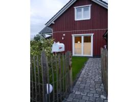 Holiday house house by the lake, hotel in Sievern