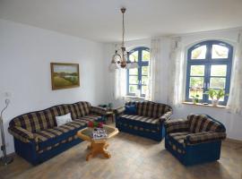 Holiday house by the lake, apartment in Fürstenwerder