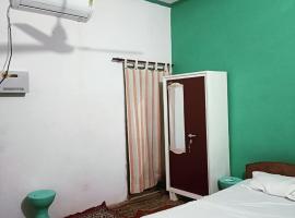 Gyanbhumi Homestay Ayodhya, beach hotel in Faizābād