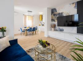 VIPo Seget Apartments, hotel di Trogir