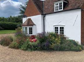 Gullers End Farm Cottage, lejlighed i Long Green