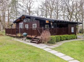 The Bird House, cabaña o casa de campo en Newcastle Emlyn