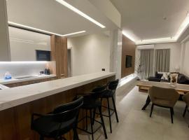 Maison Luxury Stay, hotel i Patra