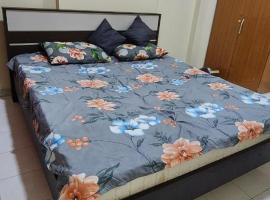 APPLE HOME STAY, hotel in Sharjah