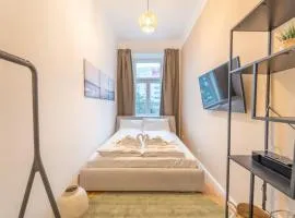 josef's home I Studio Mini I Metro Access