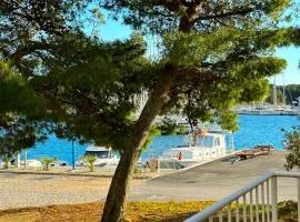 First row to the sea - Apartment Mustel - Adults Only