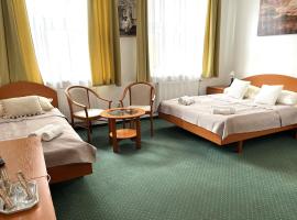 Broadway City Guesthouse, affittacamere a Budapest