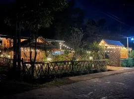 NHÀ CỦA CHI - HOMESTAY FOOD & COFFEE