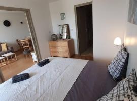 Appartement lumineux et cosy proche de Genève, готель з парковкою у місті Veigy-Foncenex