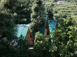 Hawk Camping & Cottages, guest house in Nainital