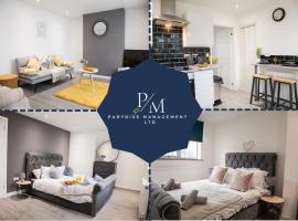 The Alton House - By Parydise Properties - Cosy & Modern Central House - Perfect for Leisure or Business Stays- Sleeps up to 7, hotel u gradu 'Newcastle under Lyme'