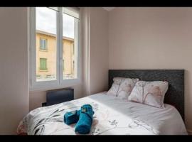 Appartement totalement rénové 4 couchage proche Lyon, hotel v destinaci Oullins