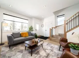 The Sherwood, AirCon, Near WEM & DT, Sleeps 10!