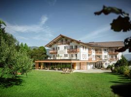 Crystls Aparthotel, hotel in Flachau