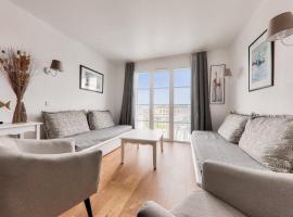 Détente et vue sur le port à Arzon, ξενοδοχείο σε Arzon