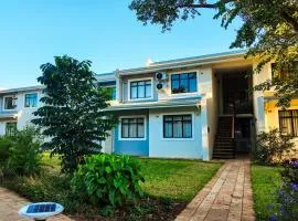 Beautiful 2-Bed Luxury Apartment in Victoria Falls