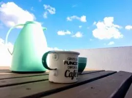 Espaço Torres Suíte com Terraço, Cozinha e Garagem