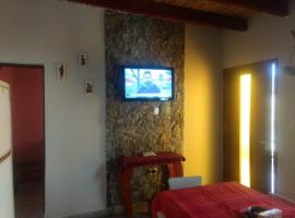 Casa Manipa -3 dormitorios, holiday rental in Cafayate