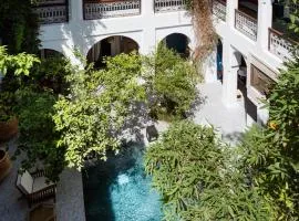Riad Les Yeux Bleus