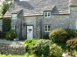 2 Bed in Corfe Castle DC050, pet-friendly hotel in Corfe Castle